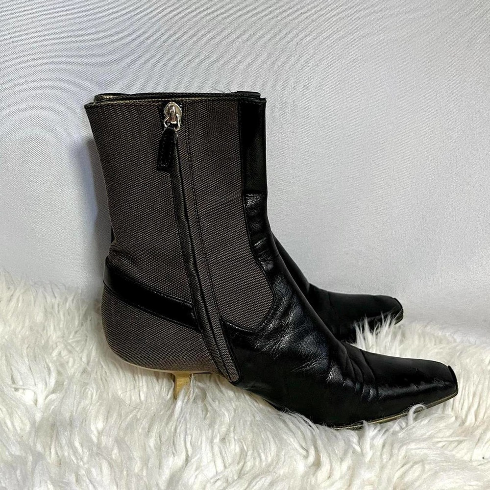 Gucci Brown and Leather Boots with Gold Tip in Size 5.5